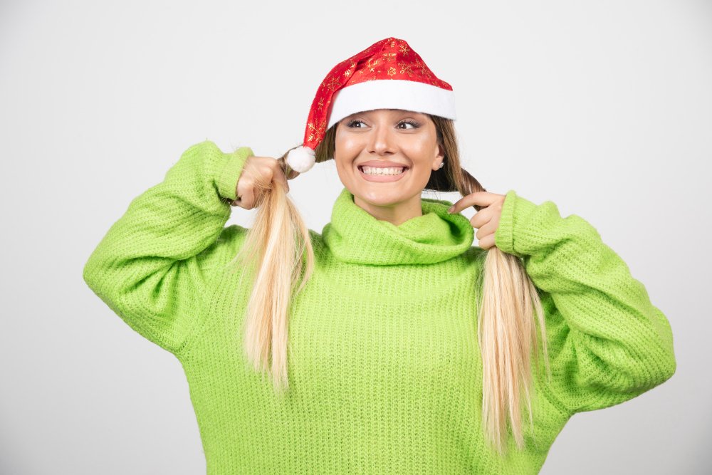 What-Not-to-Overdo-During-Christmas-to-Care-for-Your-Hair